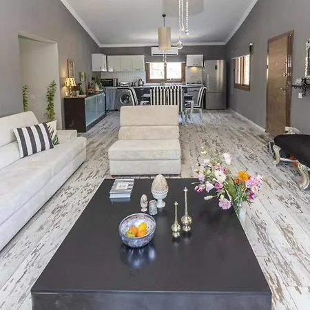 Enchanting House With Impressive Interior Design Surrounded By Nature In Bodrum Yaliciftlik