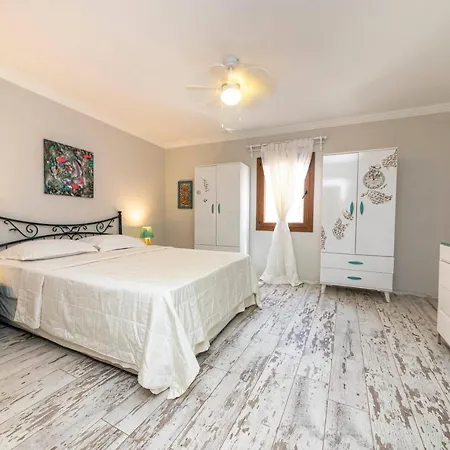 Villa Enchanting House With Impressive Interior Design Surrounded By Nature In Bodrum Yaliciftlik